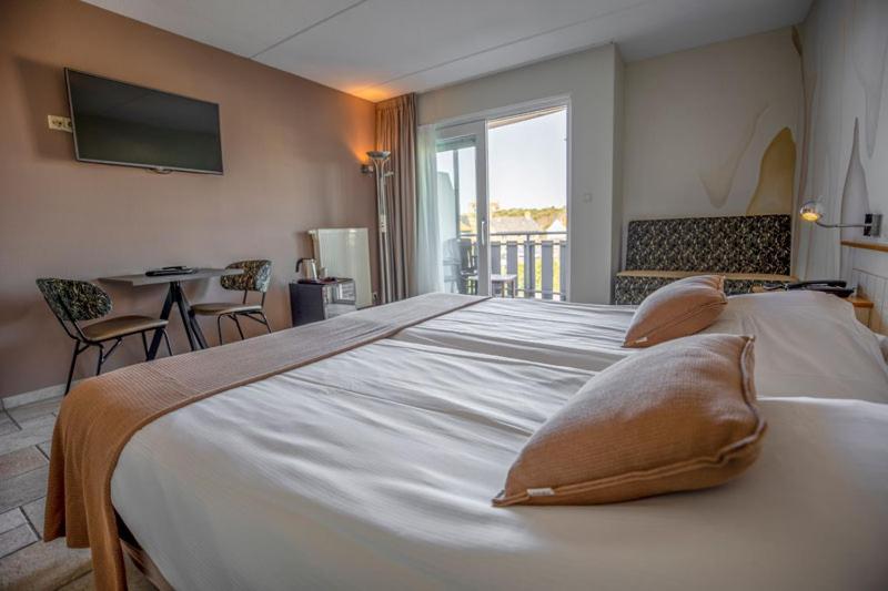 Hotel Tesselhof De Koog  Bagian luar foto