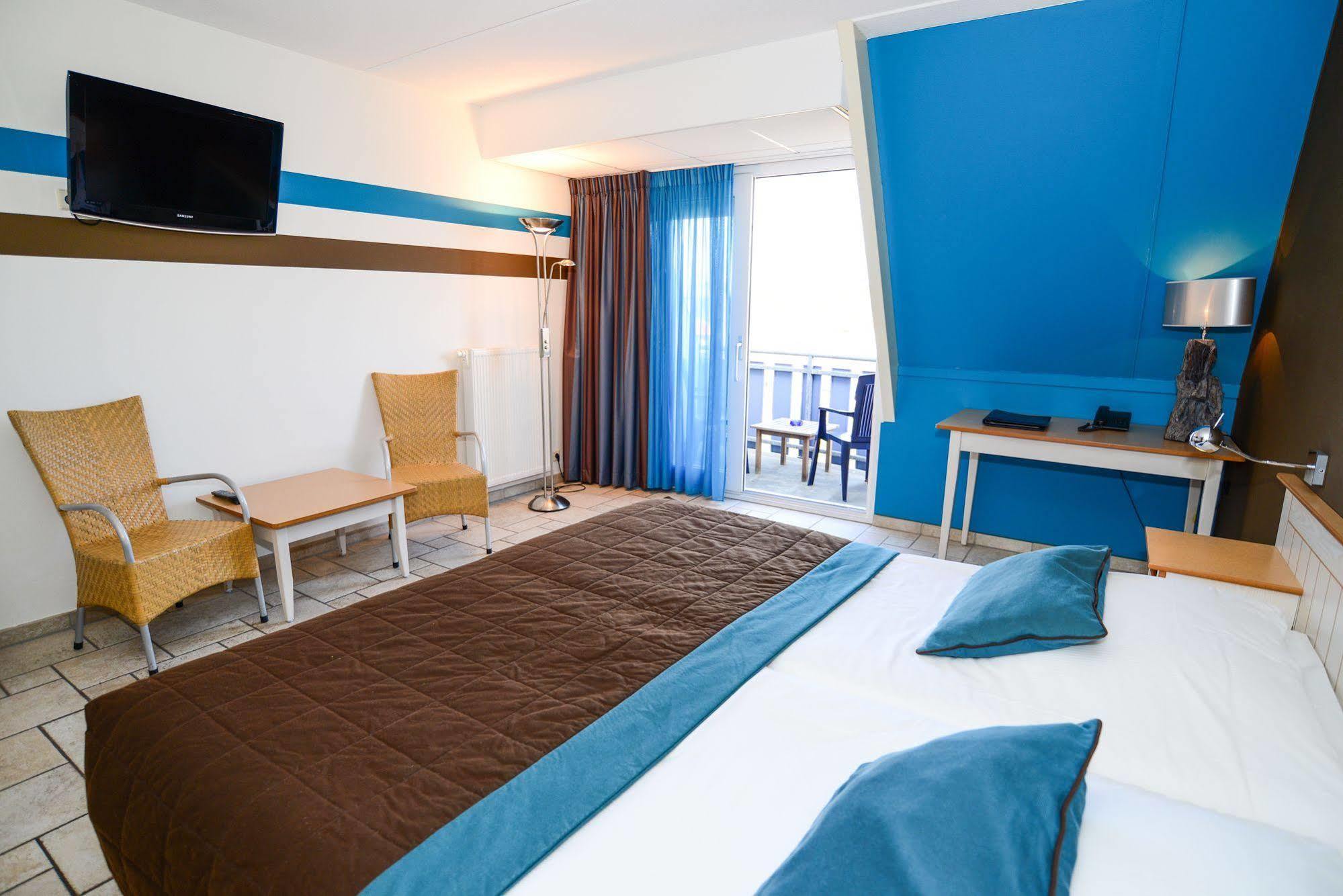 Hotel Tesselhof De Koog  Bagian luar foto